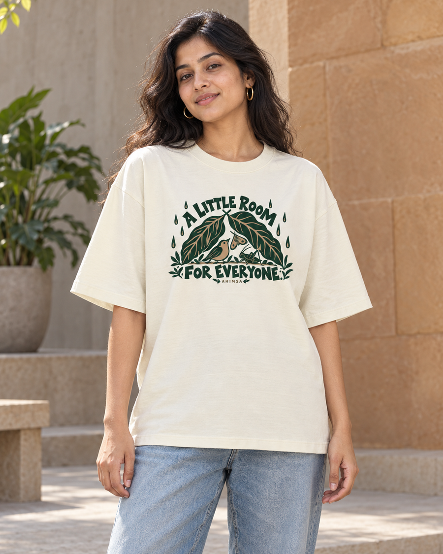 IN-G04 India oversized design on an Indian adult model — styling illustration, not a produced-sample photograph.